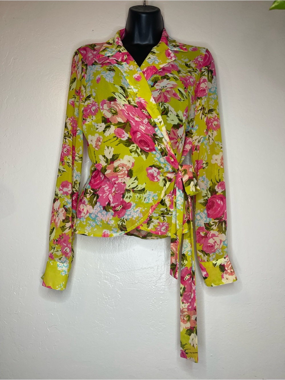 Kut From The Kloth V-neck Felicity Green Floral Wrap Blouse Sz XS Semi-Sheer